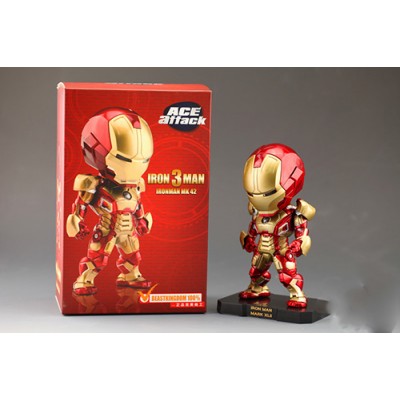 Екшън фигурка на Iron Man със светлинни ефекти